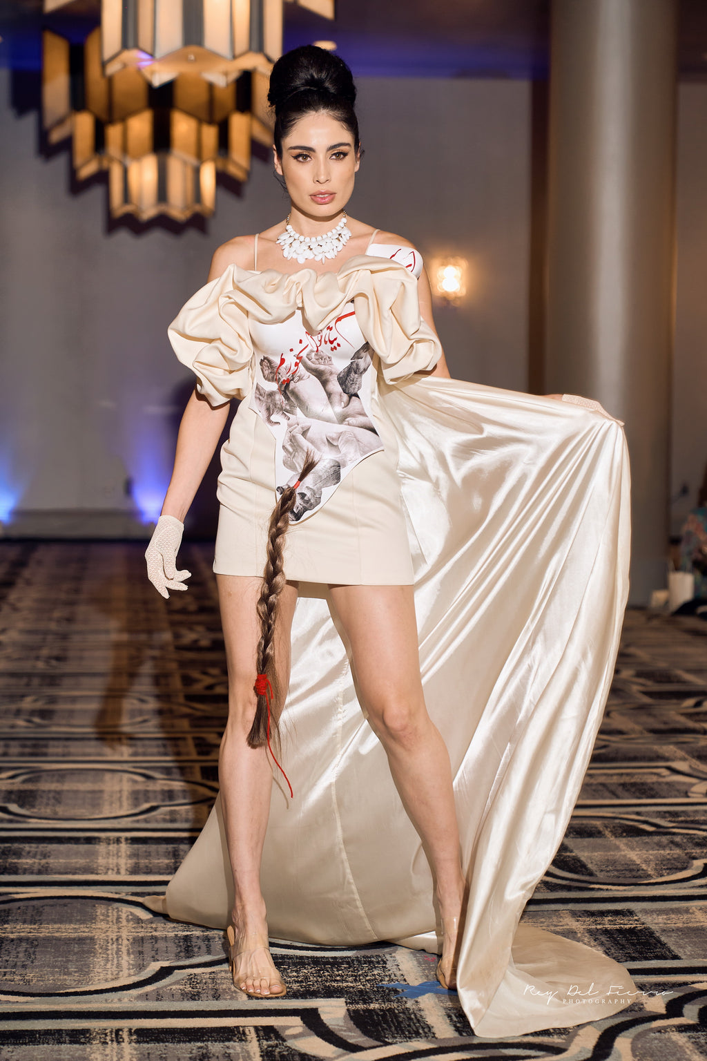 Look 10