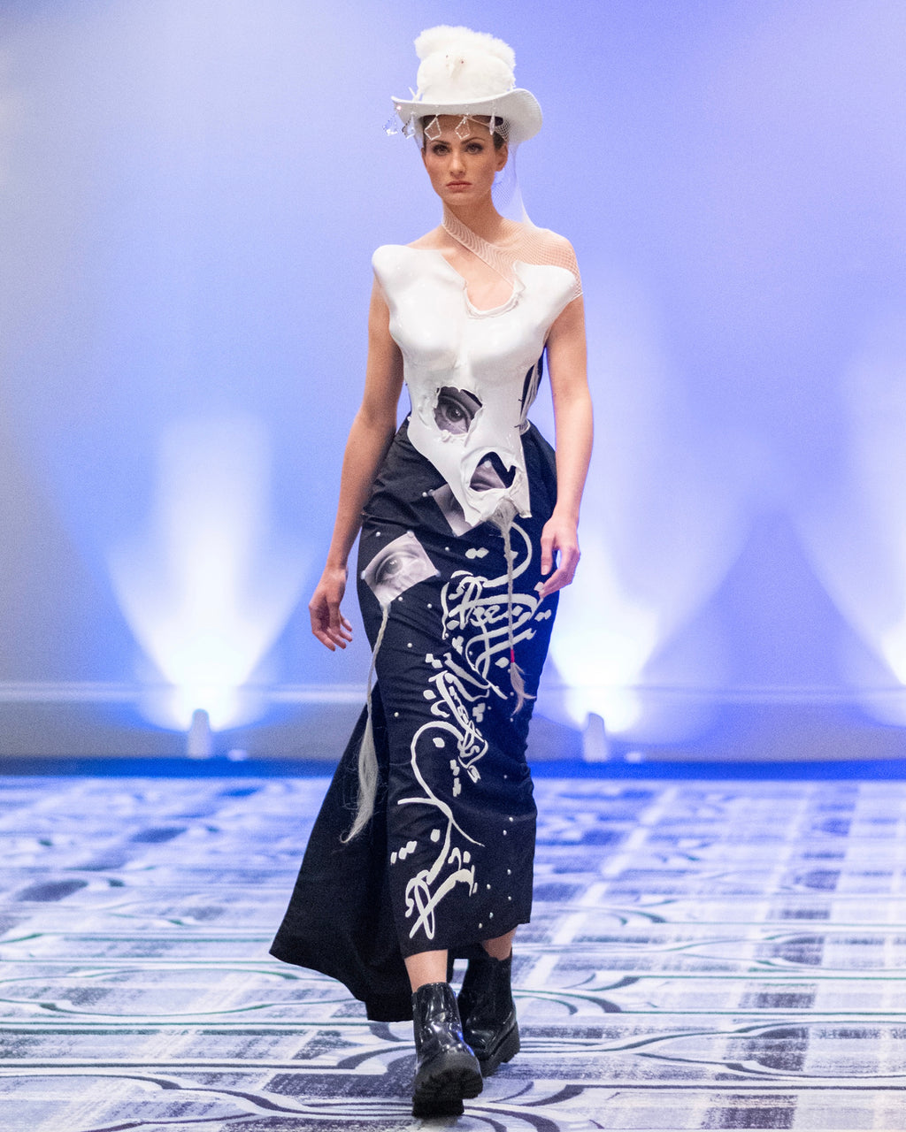 Look 03