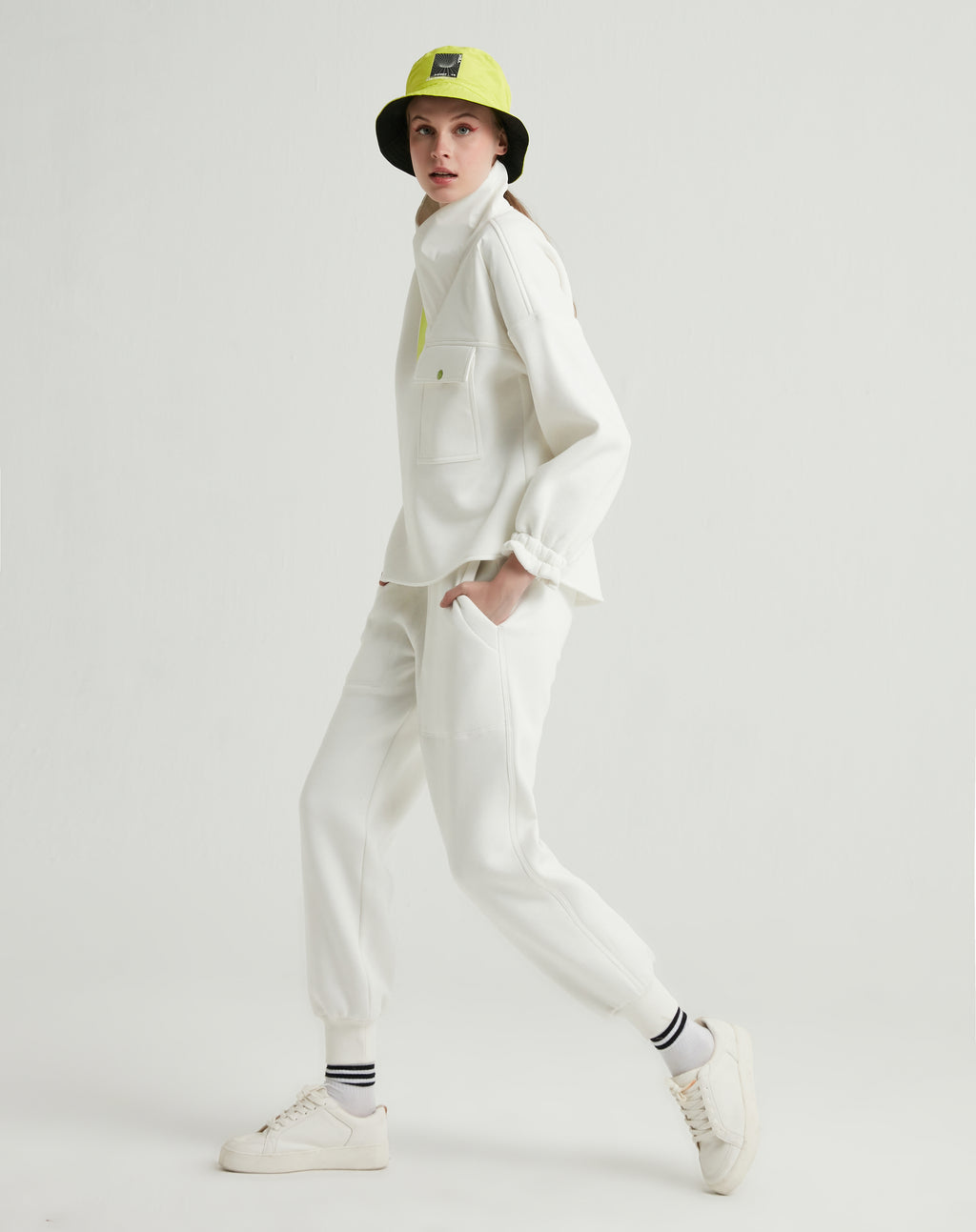 Sporty-Chic  Look 3