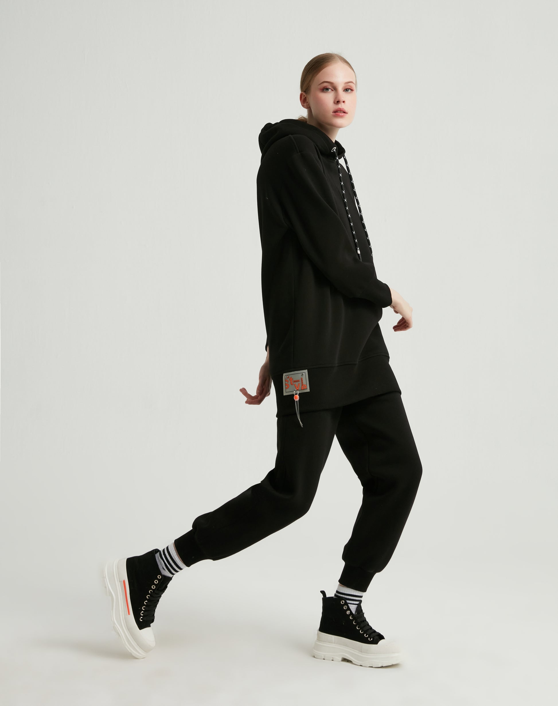 Sporty - Chic - Look 9