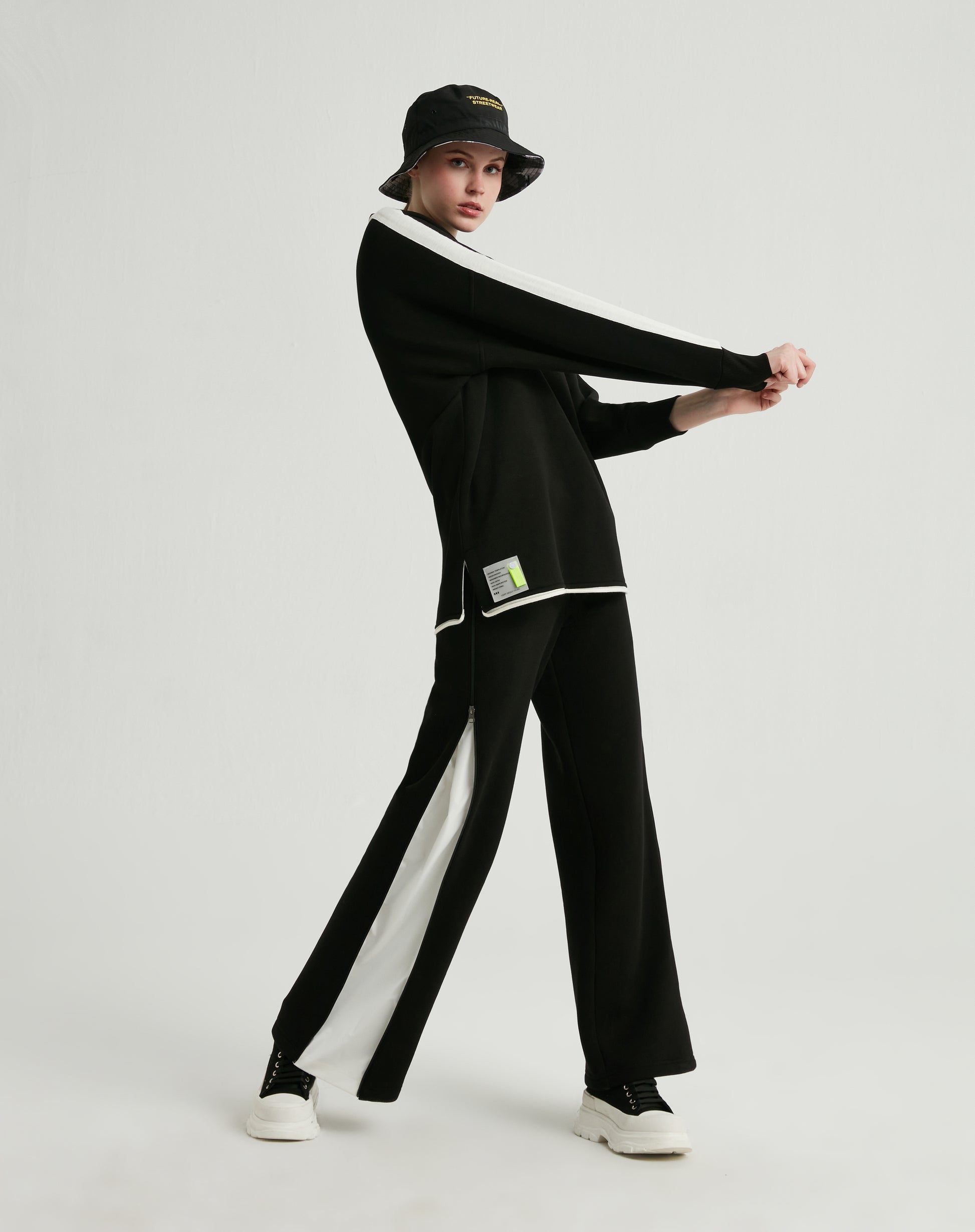 Sporty - Chic - Look 2